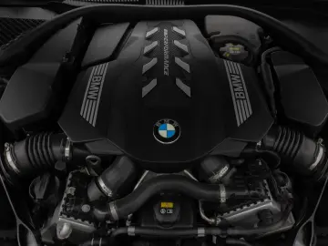 BMW M850i xD Coupé Laser 360  HUD DAB H K SoftClose