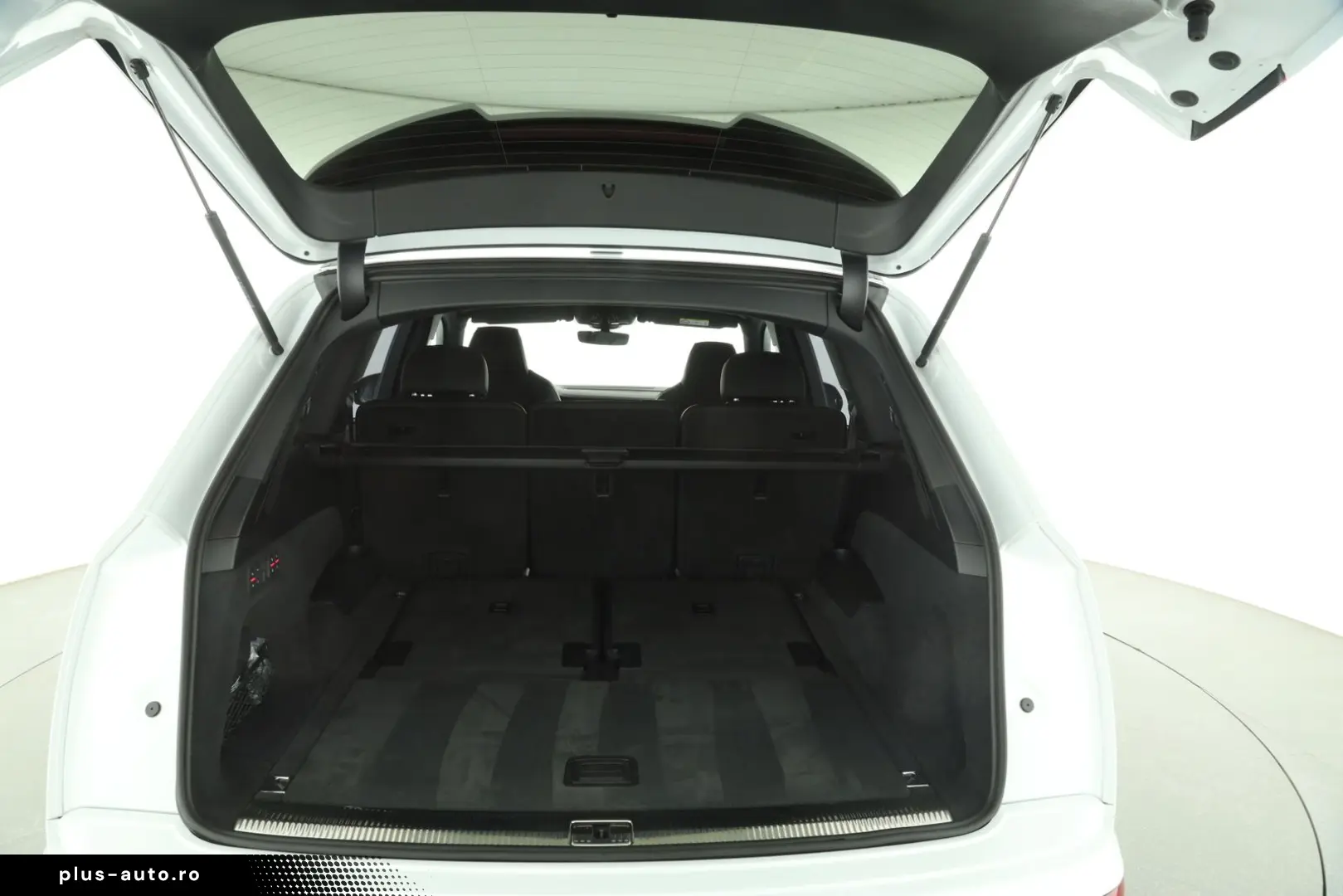 AUDI SQ7 TFSI quattro tiptr. 7-Sitzer   AHK   PANO