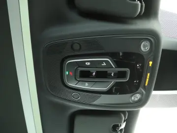 AUDI SQ7 TFSI quattro tiptr. 7-Sitzer   AHK   PANO