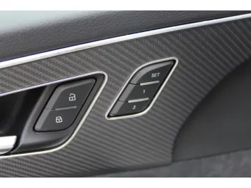 AUDI SQ7 4.0TFSI qu.Tiptr.- S-Sitze Carbon Pano B&O!!