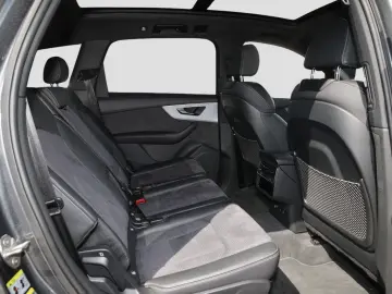AUDI SQ7 4.0 TFSI AHK Panorama Matrix Head-up Kamera