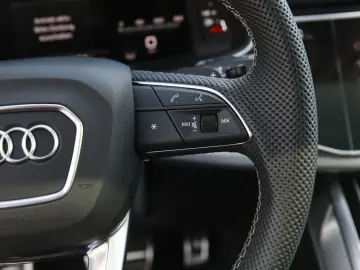 AUDI SQ7 4.0 TFSI AHK Panorama Matrix Head-up Kamera