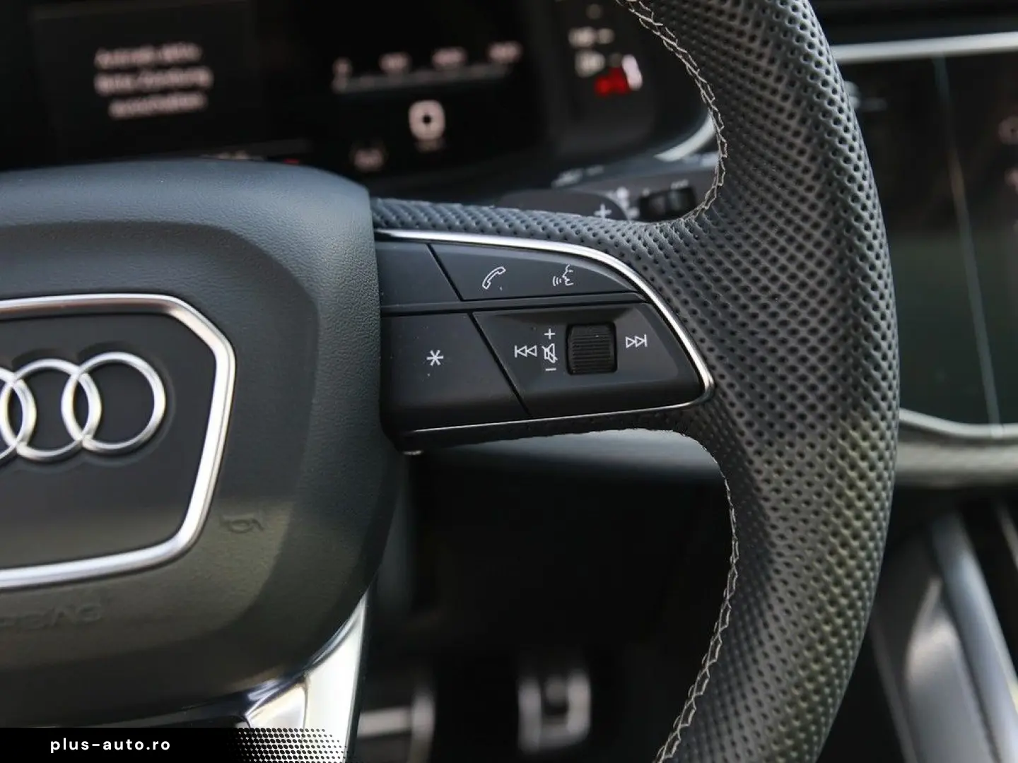 AUDI SQ7 4.0 TFSI AHK Panorama Matrix Head-up Kamera