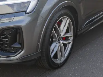 AUDI SQ7 4.0 TFSI AHK Panorama Matrix Head-up Kamera