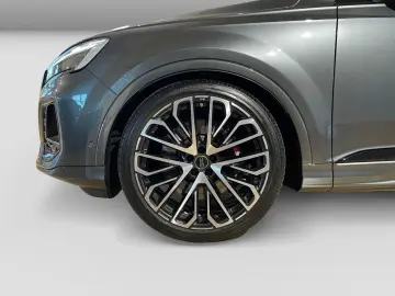 AUDI SQ7 4.0TFSI qu 7-Sitze 360  B&O Luft Matrix Pano