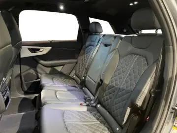 AUDI SQ7 4.0TFSI qu 7-Sitze 360  B&O Luft Matrix Pano