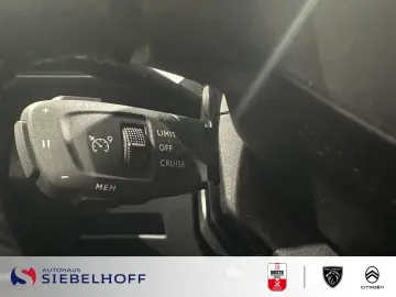 PEUGEOT 3008 Allure Hybrid 225 e-EAT8