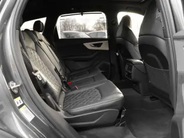 AUDI SQ7 TFSI B&O Pano AHK Laserl. LM22 HuD Sports.