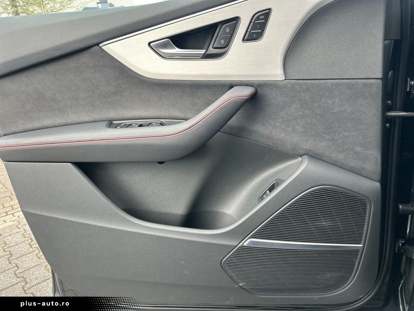 AUDI SQ7 Black  S-Sitze  HuD HD Matrix Pano STHZ AHK