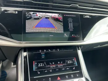 AUDI SQ7 Black  S-Sitze  HuD HD Matrix Pano STHZ AHK