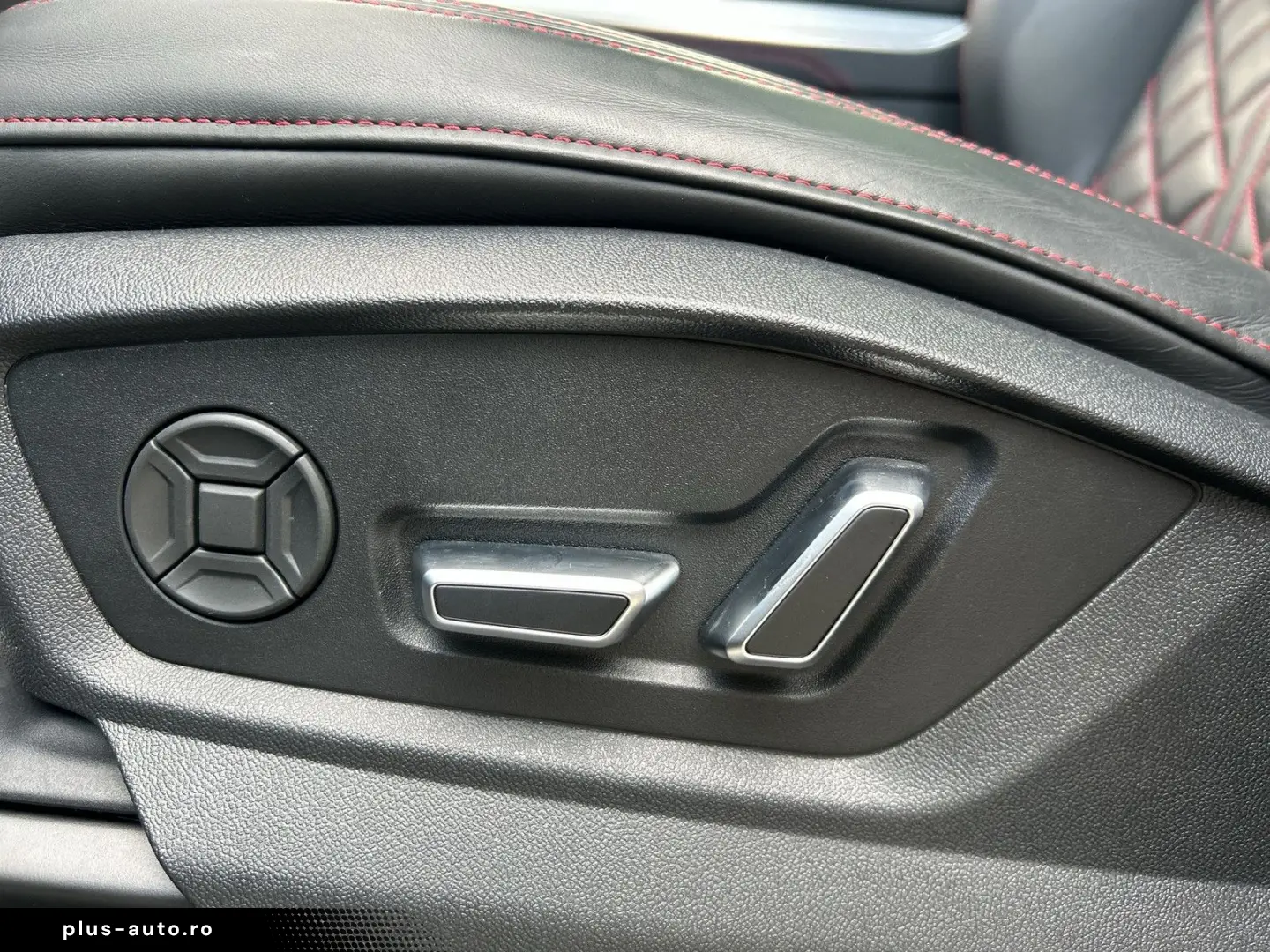 AUDI SQ7 Black  S-Sitze  HuD HD Matrix Pano STHZ AHK
