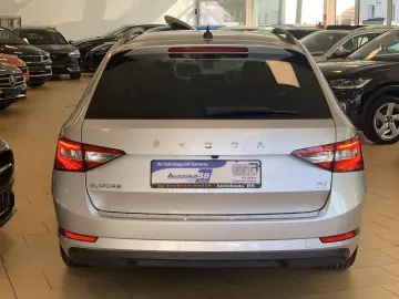 SKODA Superb Ambition