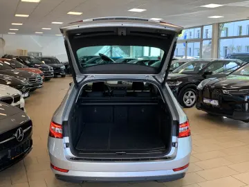 SKODA Superb Ambition