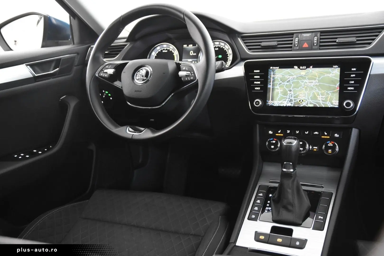 SKODA Superb iV COMBI