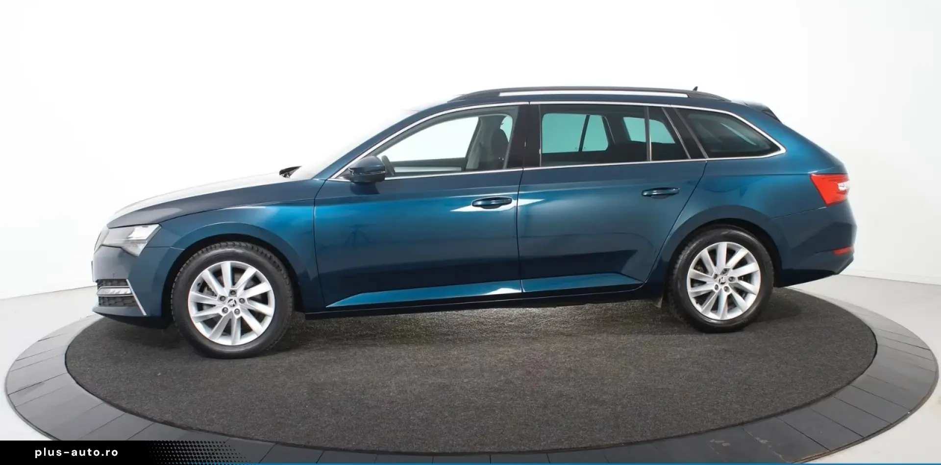 SKODA Superb iV COMBI