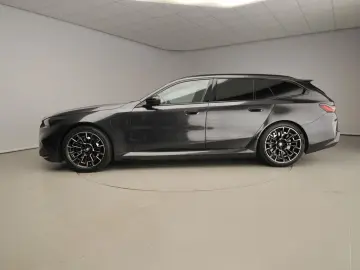 BMW M5 Touring LED   Leder   HUD   Active cruise   p