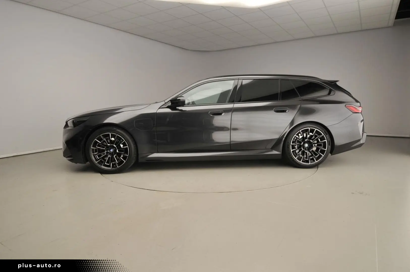 BMW M5 Touring LED   Leder   HUD   Active cruise   p