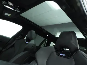 BMW M5 Touring LED   Leder   HUD   Active cruise   p