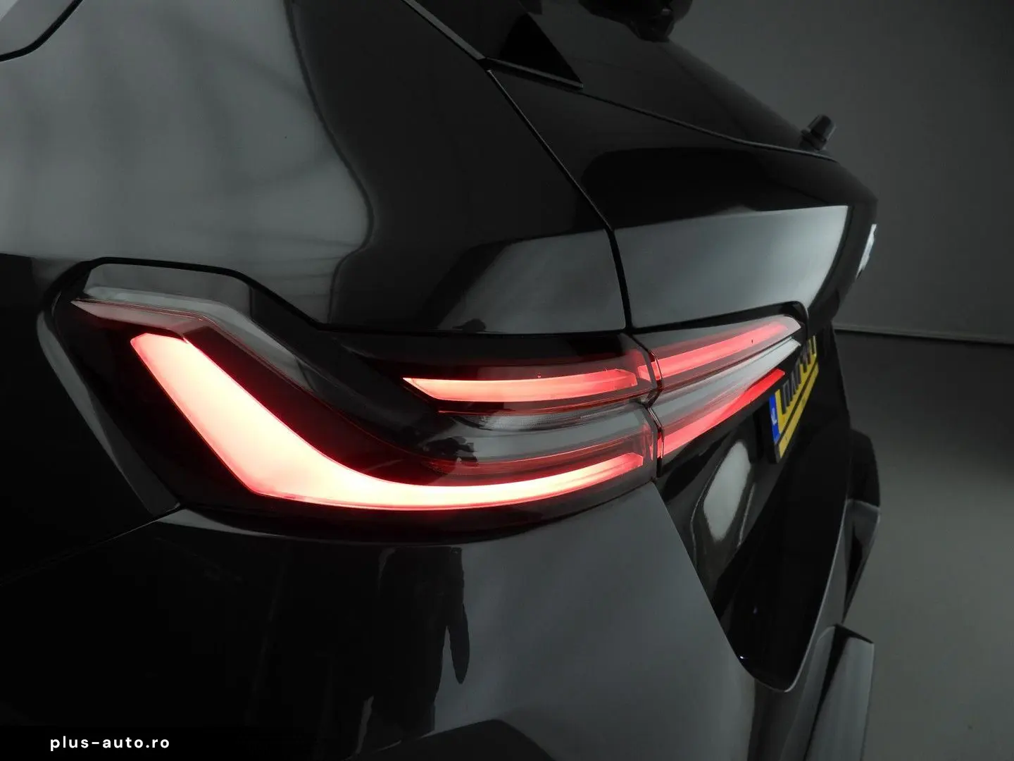 BMW M5 Touring LED   Leder   HUD   Active cruise   p