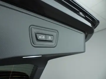 BMW M5 Touring LED   Leder   HUD   Active cruise   p