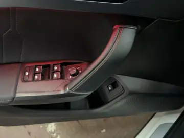 CUPRA Formentor 1.4 e DSG Kameras Navi Sitzhzg
