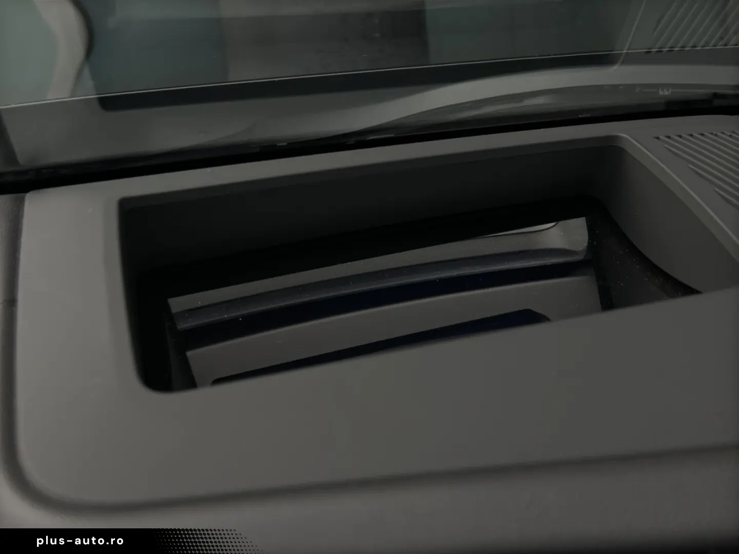 BMW M5 G90 B&W PANO CARBON GARANTIE VENT HUD 360