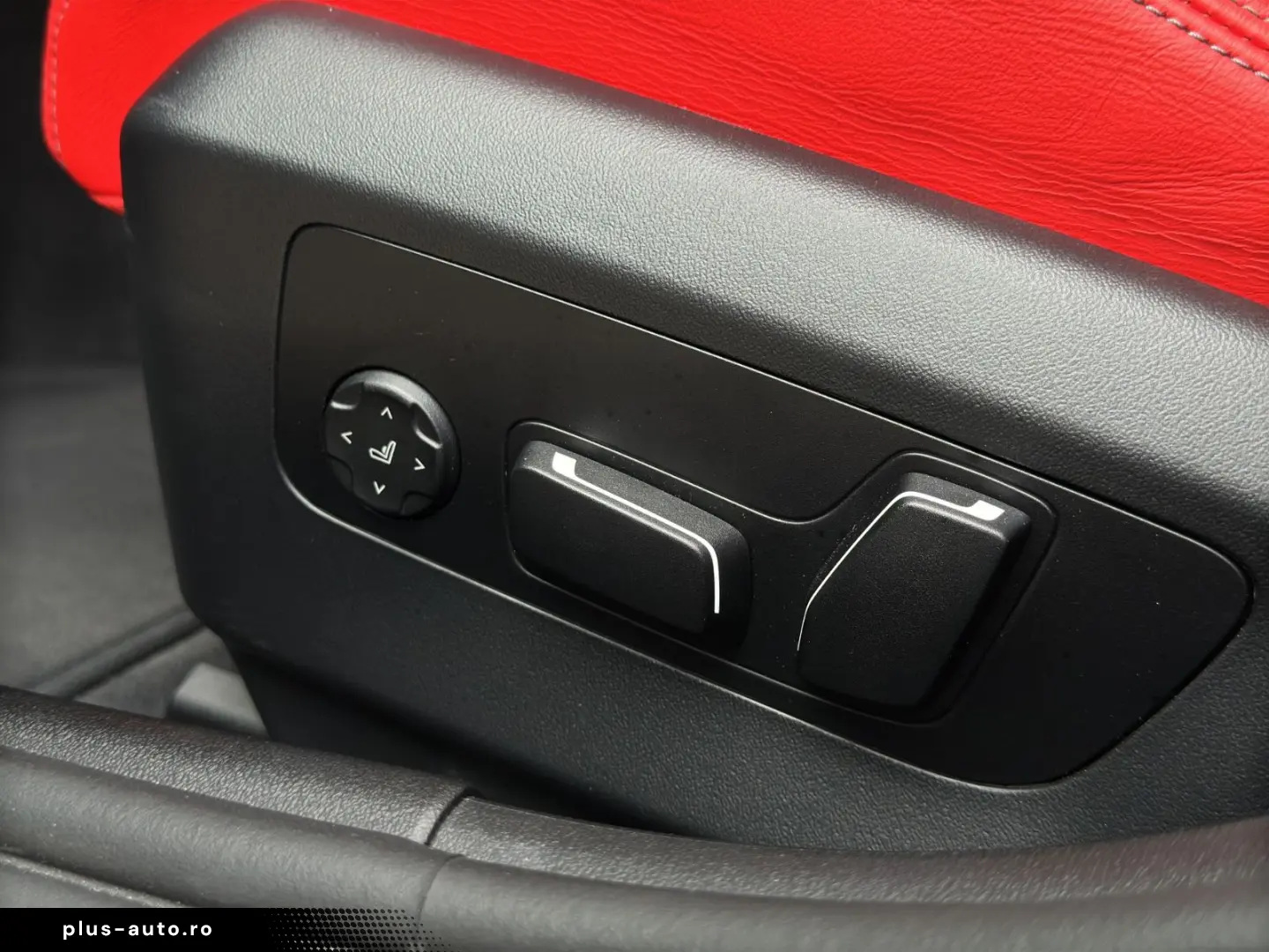 BMW M5 G90 B&W PANO CARBON GARANTIE VENT HUD 360