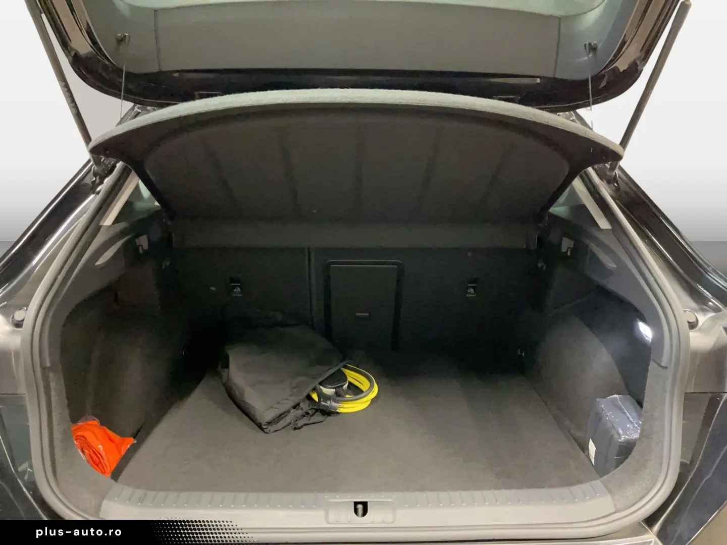 CUPRA Formentor 1.4 e-HYBRID DSG ACC AUT DynLicht LED