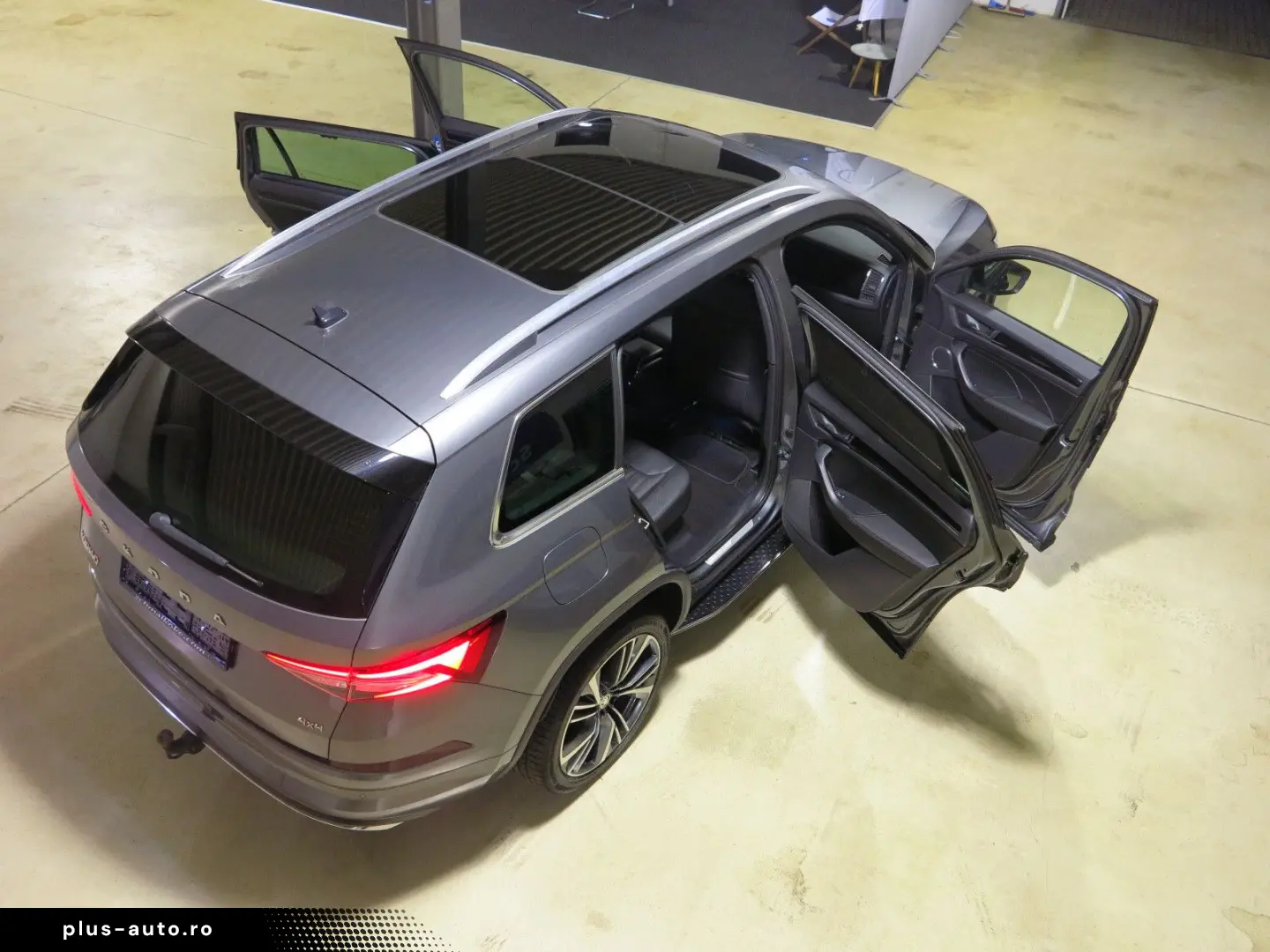 SKODA Kodiaq TDI2.0 SCR DSG7 L&K 4x4 Leder eSAD AHK