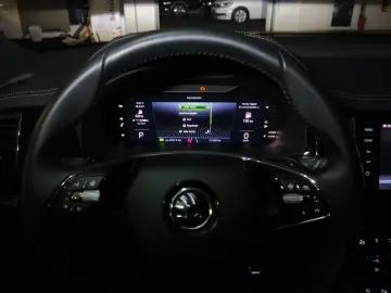 SKODA Kodiaq TDI2.0 SCR DSG7 L&K 4x4 Leder eSAD AHK