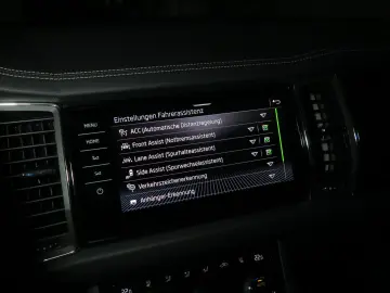 SKODA Kodiaq TDI2.0 SCR DSG7 L&K 4x4 Leder eSAD AHK