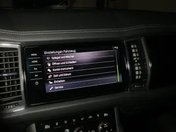 SKODA Kodiaq TDI2.0 SCR DSG7 L&K 4x4 Leder eSAD AHK