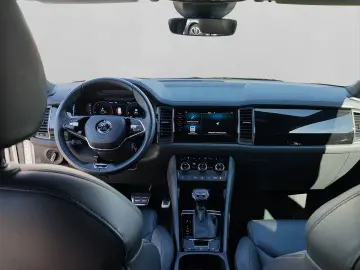 SKODA KODIAQ 2.0TDI DSG 4x4 L&K NAVI AHK PANO 360