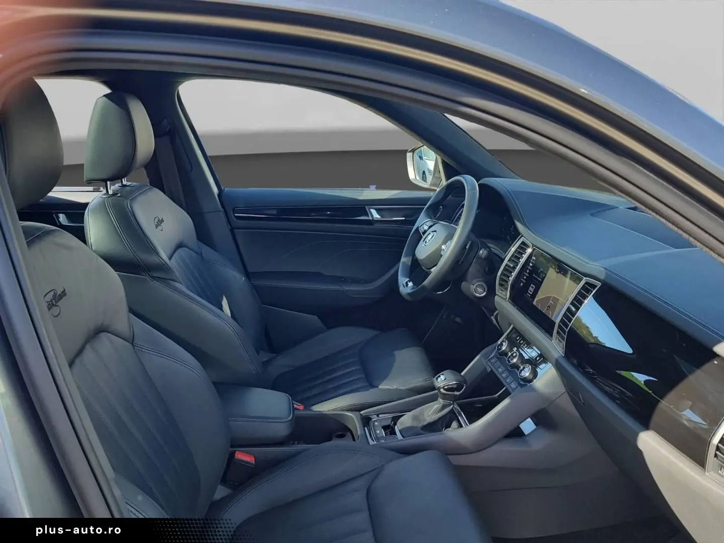 SKODA KODIAQ 2.0TDI DSG 4x4 L&K NAVI AHK PANO 360