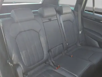 SKODA KODIAQ 2.0TDI DSG 4x4 L&K NAVI AHK PANO 360