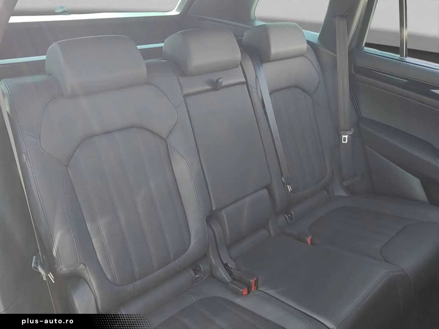 SKODA KODIAQ 2.0TDI DSG 4x4 L&K NAVI AHK PANO 360