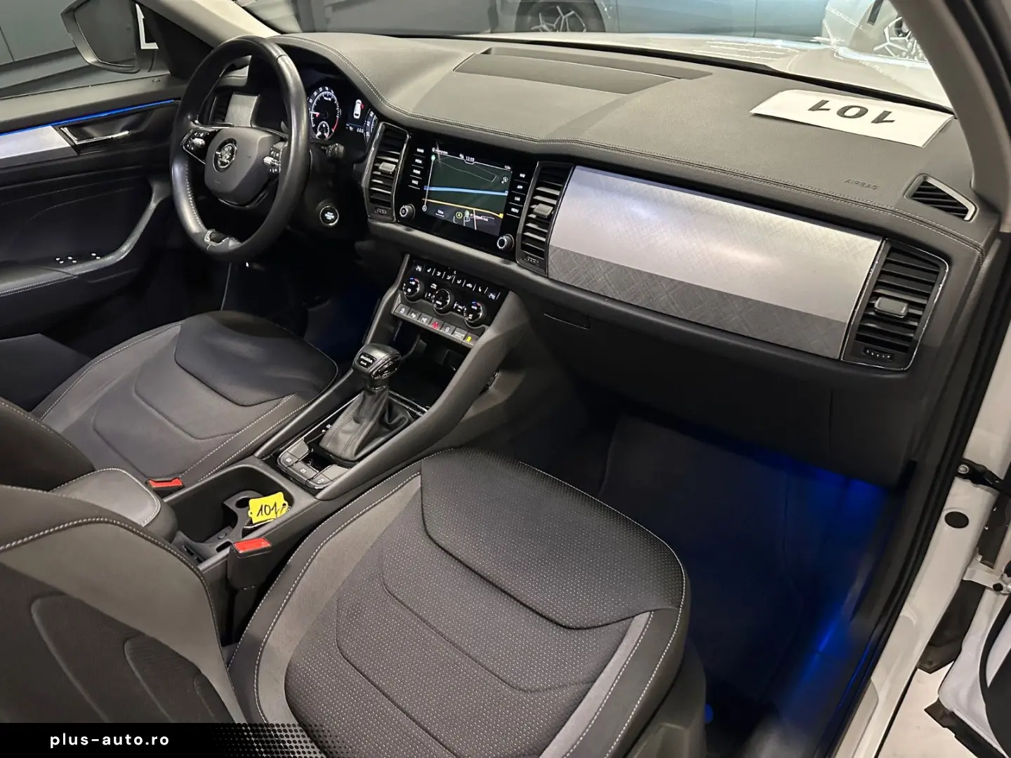 SKODA Kodiaq Tour 4x4  19Zoll PANORAMA 360 Standhzg