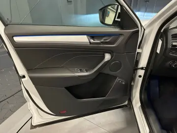 SKODA Kodiaq Tour 4x4  19Zoll PANORAMA 360 Standhzg