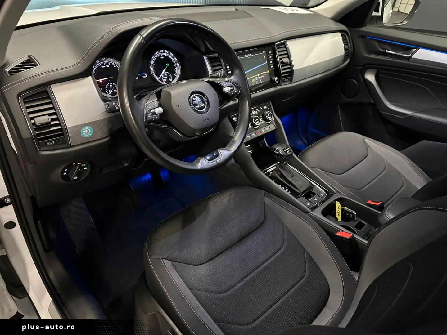 SKODA Kodiaq Tour 4x4  19Zoll PANORAMA 360 Standhzg