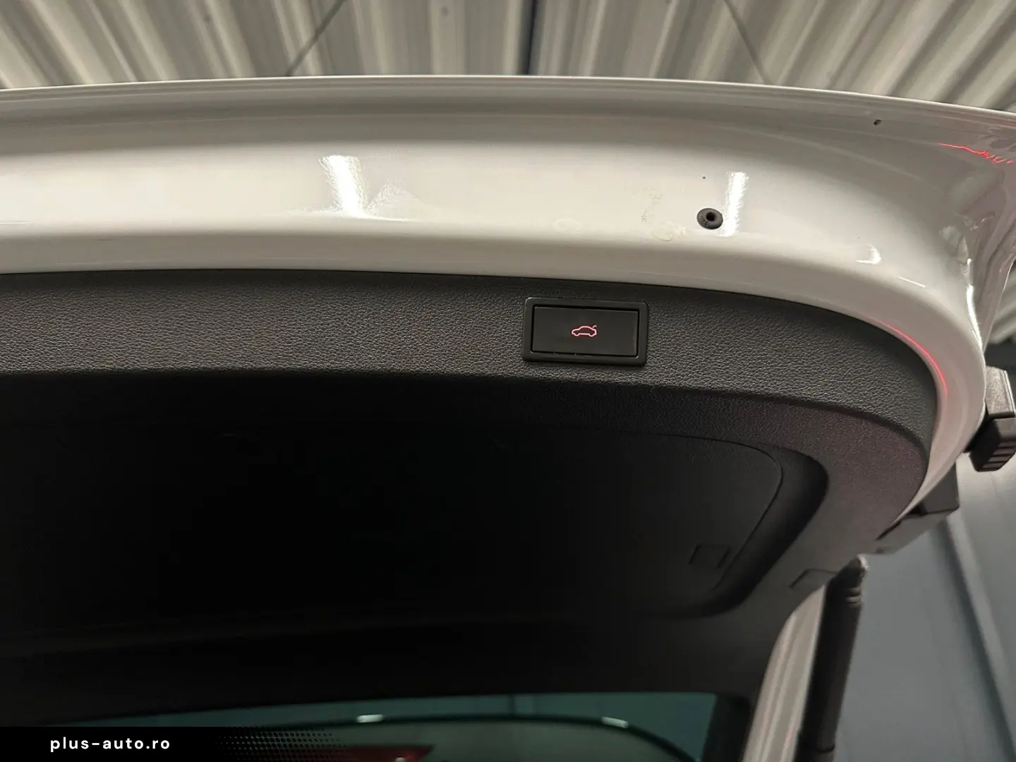 SKODA Kodiaq Tour 4x4  19Zoll PANORAMA 360 Standhzg