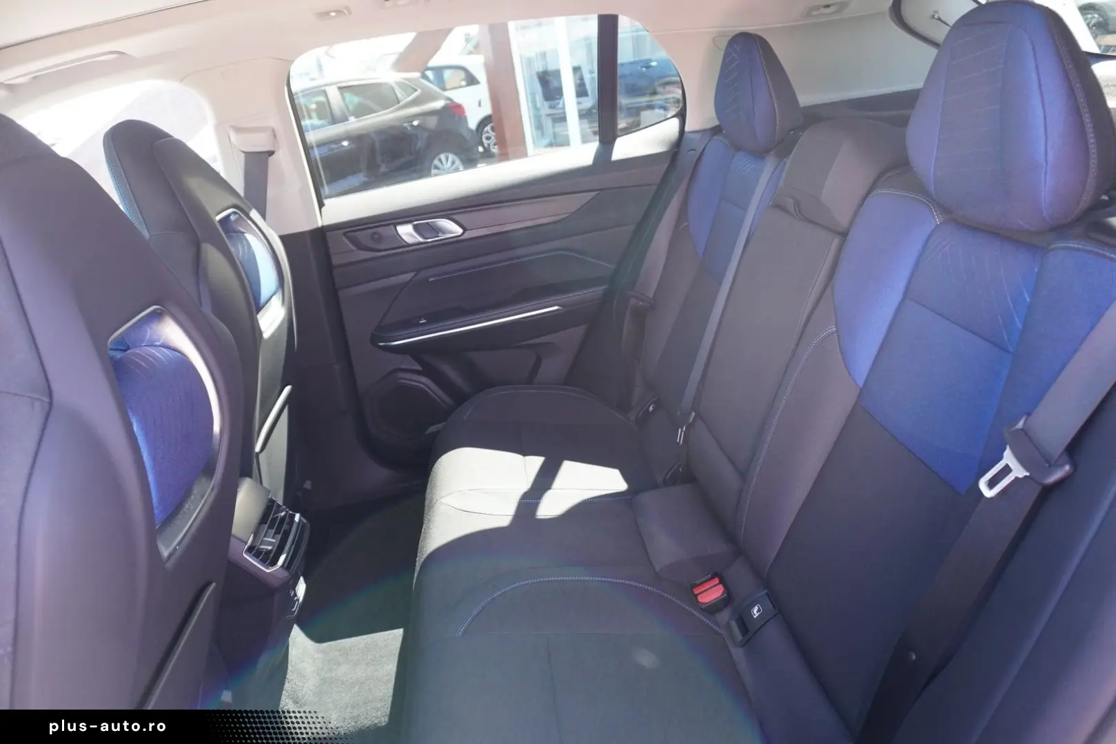 LYNC AND CO 01 1.5 TD PHEV Aut. LED ACC 360  Pano