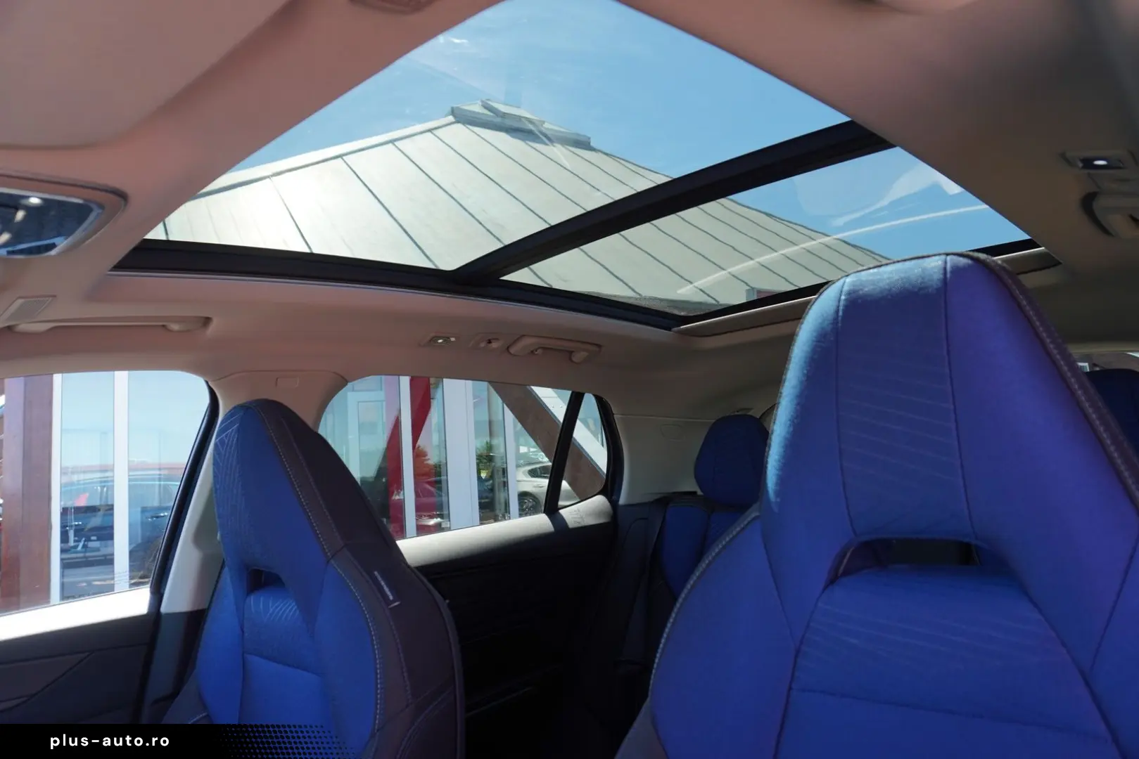 LYNC AND CO 01 1.5 TD PHEV Aut. LED ACC 360  Pano