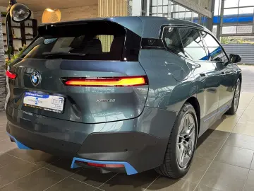 BMW iX 50 xDrive Pano. Harman Kardon LED HUD AHK