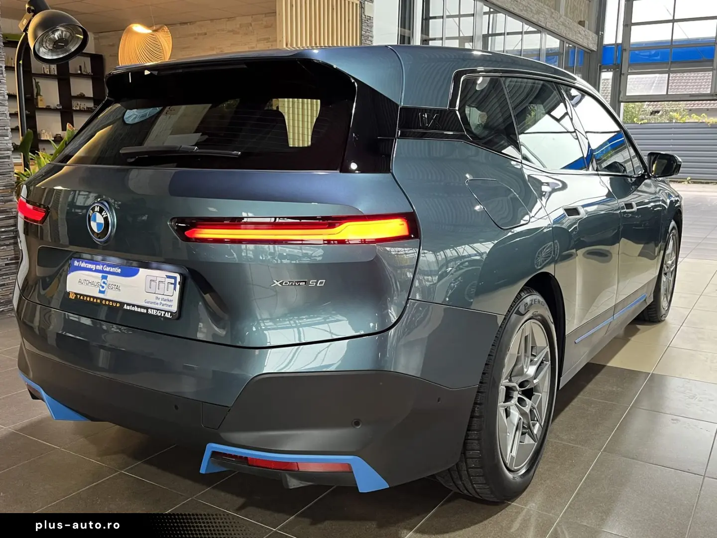 BMW iX 50 xDrive Pano. Harman Kardon LED HUD AHK