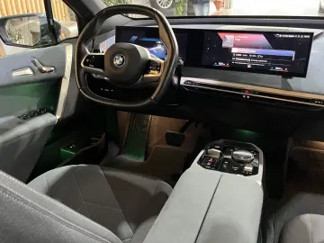 BMW iX 50 xDrive Pano. Harman Kardon LED HUD AHK