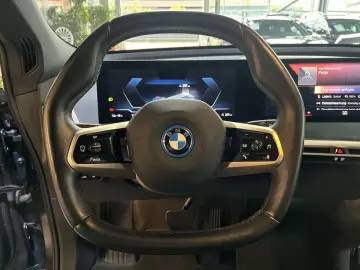 BMW iX 50 xDrive Pano. Harman Kardon LED HUD AHK
