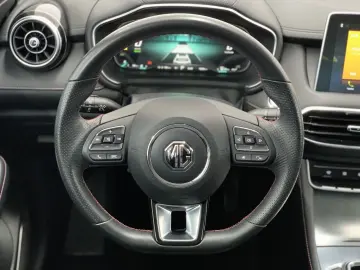 MG EHS PHEV Comfort 17kWh CAM LEDER NAV SHZ ACC