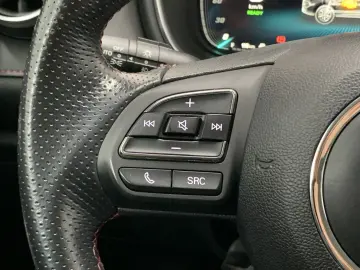 MG EHS PHEV Comfort 17kWh CAM LEDER NAV SHZ ACC