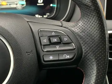 MG EHS PHEV Comfort 17kWh CAM LEDER NAV SHZ ACC