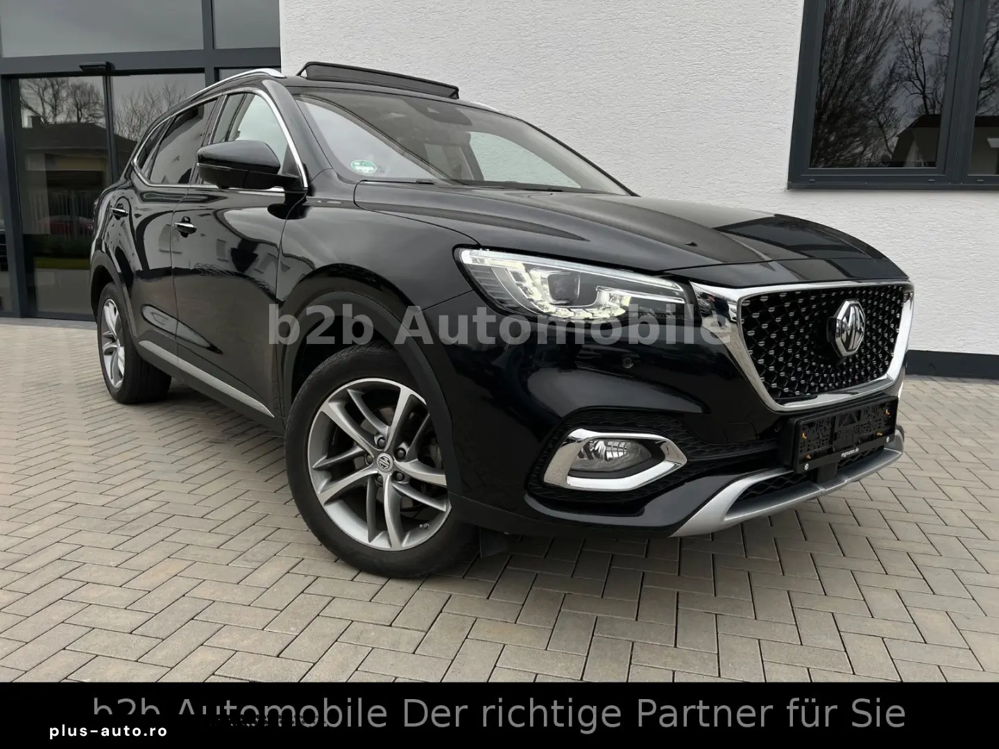 MG EHS Luxury PHEV Pano Key Virtual 18Zoll Anhänger